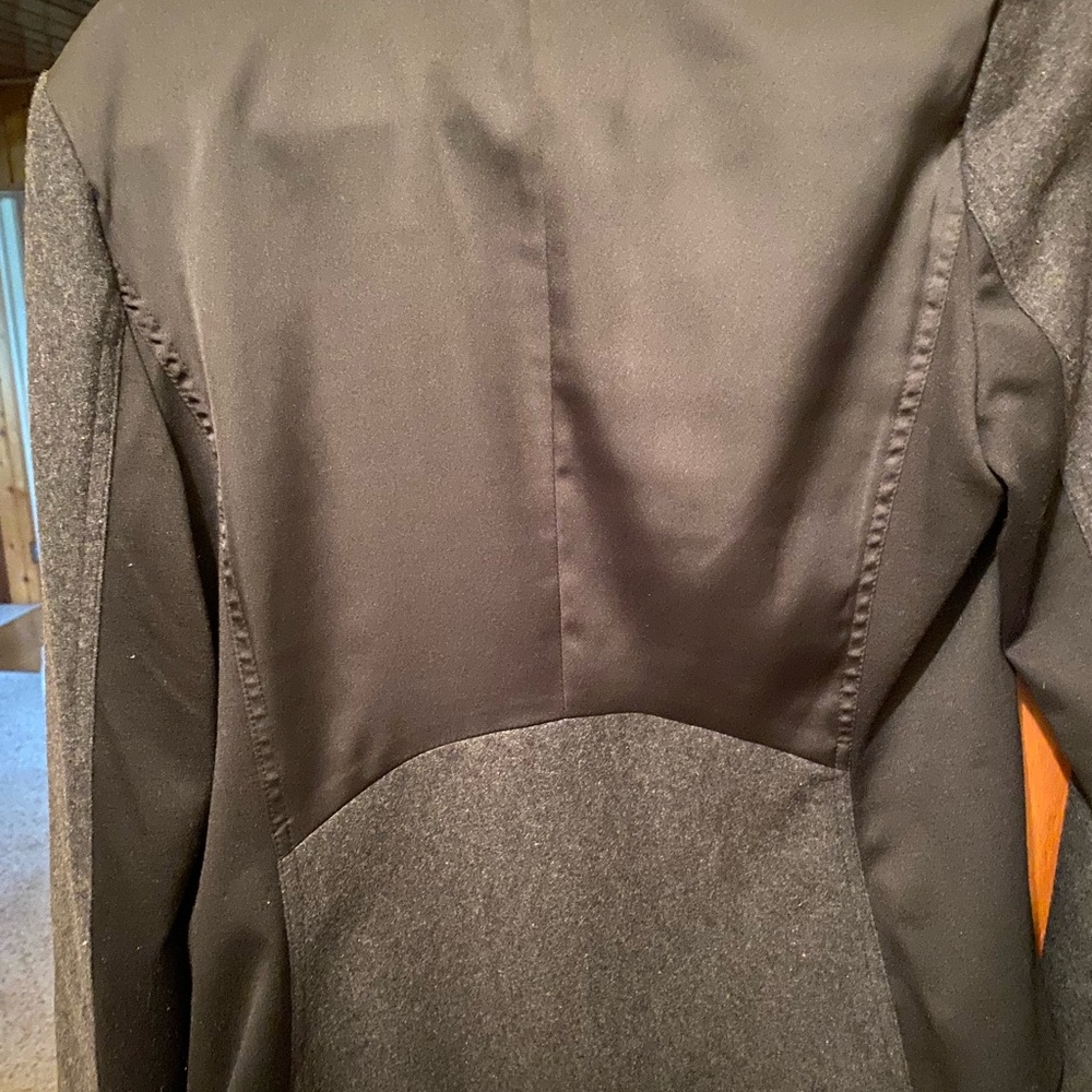 Blazer - Picture 3 of 6